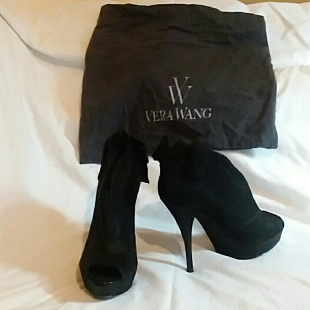 Black textured Vera Wang platform booties